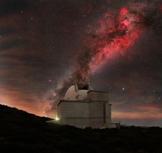 Isaac Newton Telescope under the gaseous clouds of the cygnus.